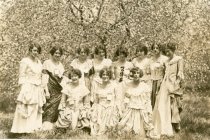 Apple Blossom 1925. Maids of honor